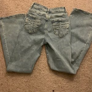 Mid waisted flare jeans